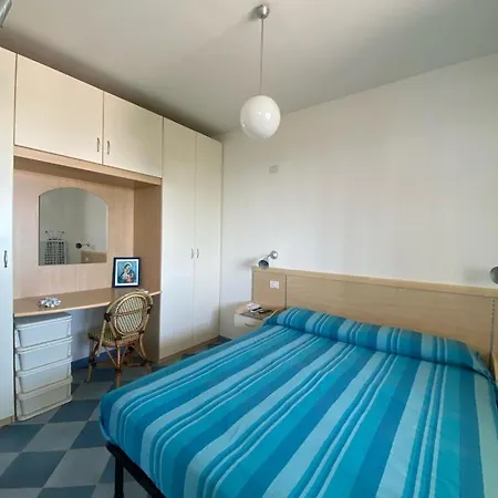Apartmán Alba Blureale, Prima Fila Vista Mare *