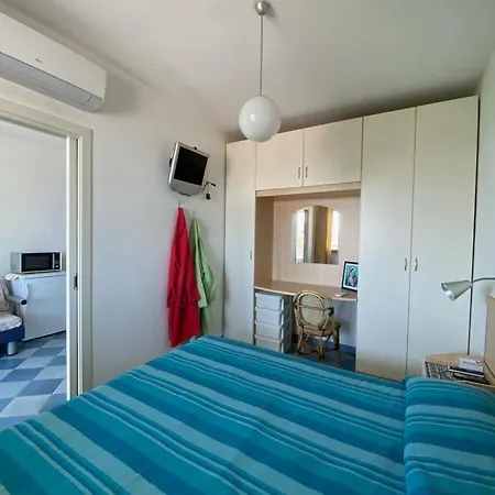 Alba Blureale, Prima Fila Vista Mare Apartmán Alba Adriatica